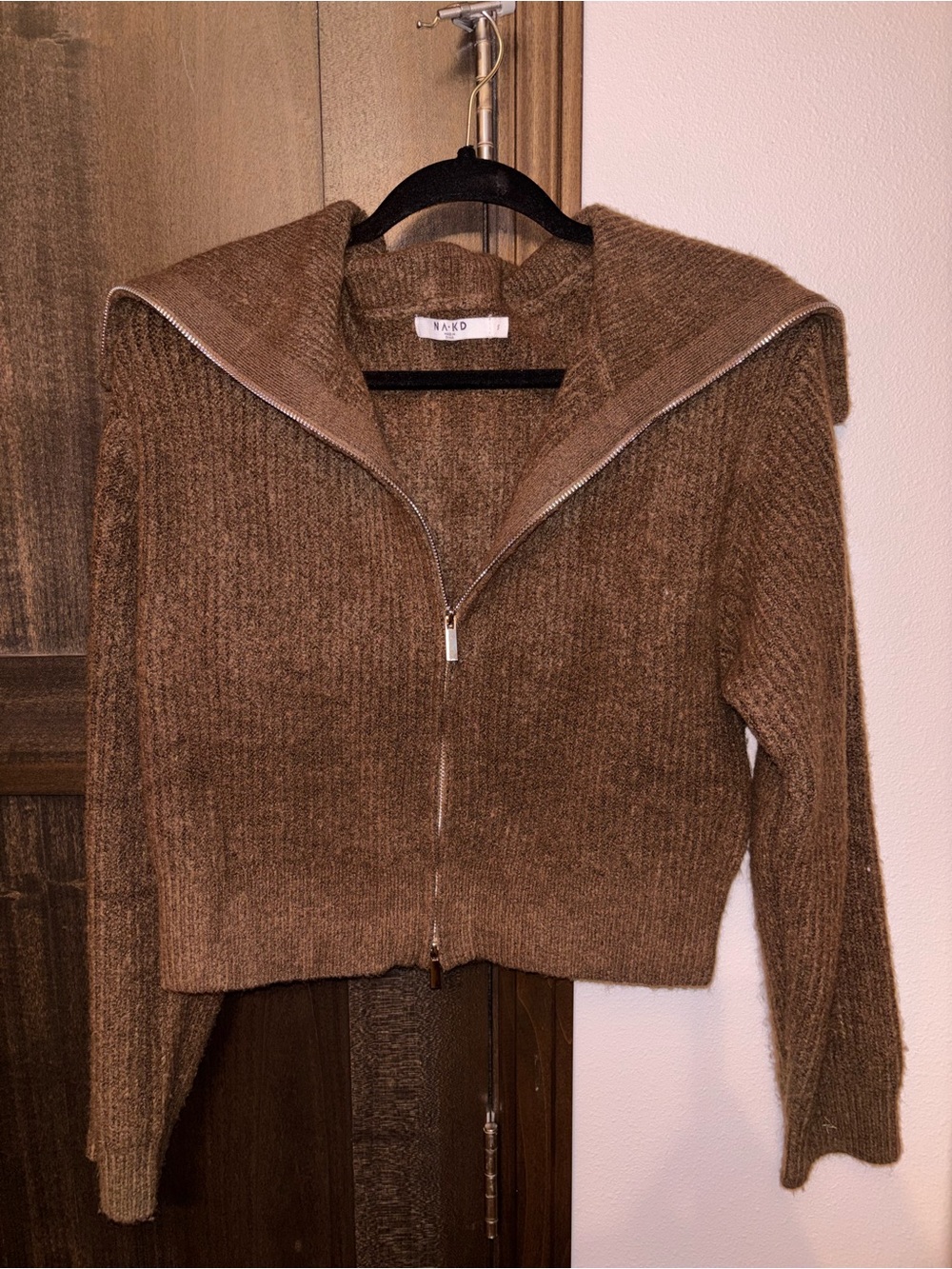 NA-KD Brown Ribbed Zip-Front Sweater with Wide Collar